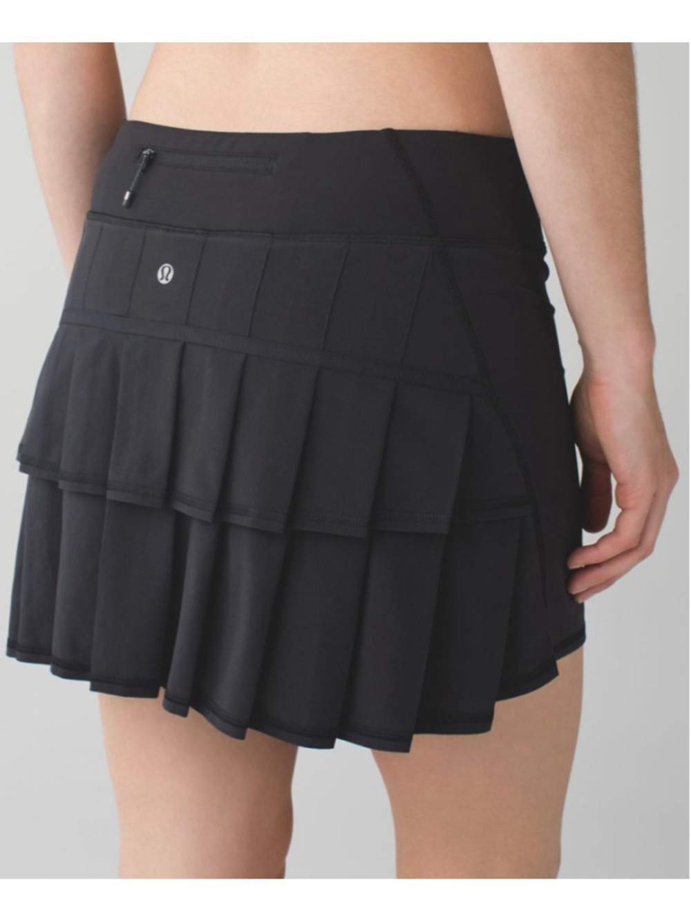 Women's Lululemon Black Pace Setter Skirt with Built-in Shorts Size 8 Tall